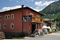 Pizzeria Alpi outside