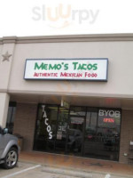 Tacos Memo's outside