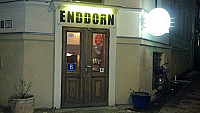 Enddorn outside