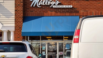 Malley's Chocolates outside