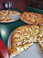 Alfy's Pizza food