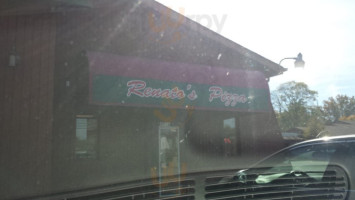 Renato's Pizza outside