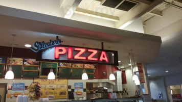 Salvatore's Pizzeria (youngstown Warren Rd) food