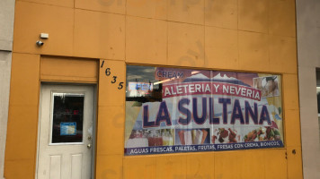 La Sultana Paleteria Y Neveria food