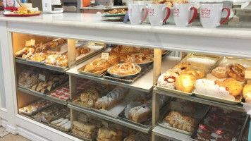 The Solvang Bakery food