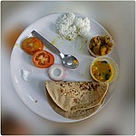 Shri Gujrat Bhojan Gruha food