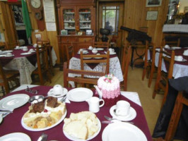 Ty Nain Cafe de Te Museo food