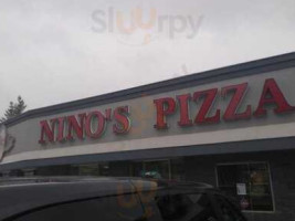 Nino's Pizzeria outside