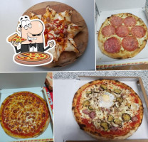 Il Capriccio Pizzeria D'asporto E Domicilio food