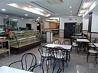 Cafeteria Cerveceria Raul inside