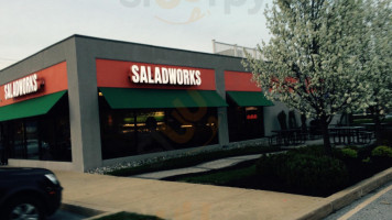 Saladworks outside