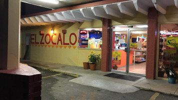 El Zocalo inside