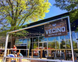 Vecino Brewing Co. food