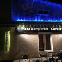 Restaurant, Bar, Pizzeria, Cave à Vin C'l'essentiel inside
