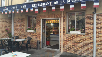 Restaurant de La Mairie inside