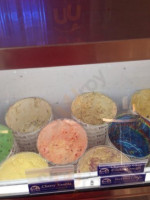 Winkydoo’s Ice Cream Malt Shop food