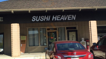 Sushi Heaven outside