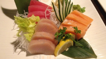 Sakura Sushhi And Steakhouse food