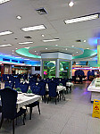 Sabreen's Seafood Restaurant inside
