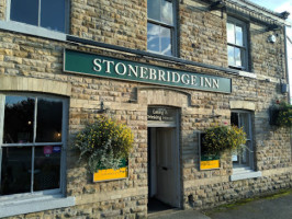 Stonebridge Inn outside