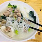 Simple Duck Shwe Taung Tan food