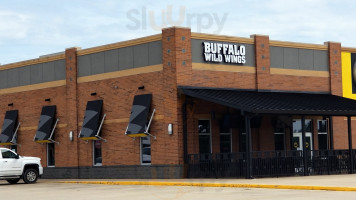 Buffalo Wild Wings Effingham outside