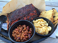 Buz and Ned's Real Barbecue food