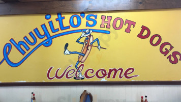 Chuyito's Hot Dogs food