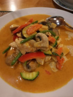 Thai Khao Gäng food
