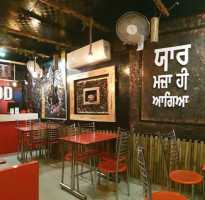 Six 10 Burger Hoshiarpur inside