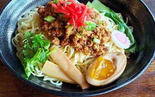 Maru Japanese Noodle Shop food