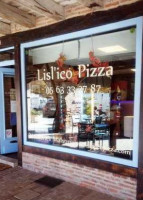 Lisl'ico Pizza outside