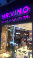 Mr Vino Wine Spirits food