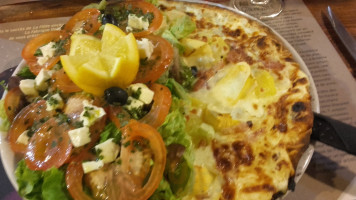 Pizzeria la Caleche food