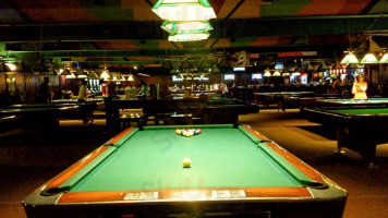 Snookers Pool Pub inside