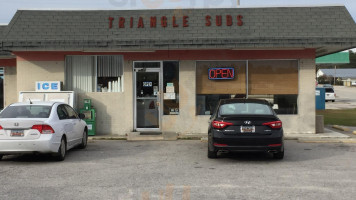 Triangle Subs Cafe outside