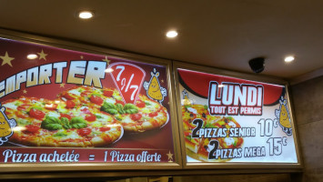 Pizza Rella food