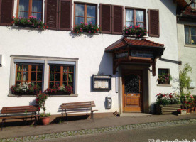 Gasthof Grünenberg outside