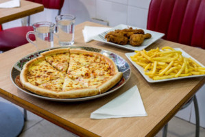 Pizza 4 U Jubilee Crescent food