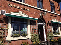 The Ducie Arms outside