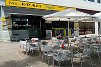 Bar Restaurant La Granja inside