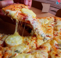 Domino's Pizza Les Herbiers food