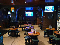 Eddys Bar Restaurante inside