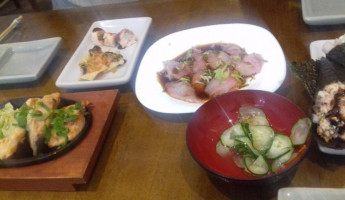 Sushi Makoto food