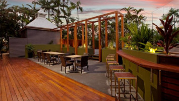 Coral Hedge Brasserie at Rydges Esplanade Resort Cairns food