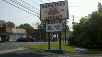 Hamilton's Tavern outside