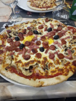 Pizza Mega food