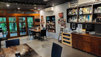 Portico Restaurant Lounge Bar inside