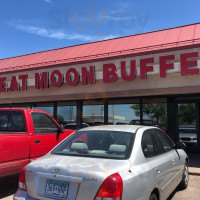 Great Moon Buffet outside