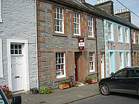 Beltie Books Cafe outside